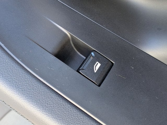 2025 BMW 5 Series 530i