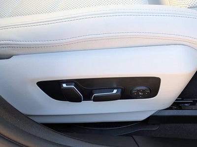 2025 BMW 5 Series 530i