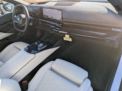 2025 BMW 5 Series 530i