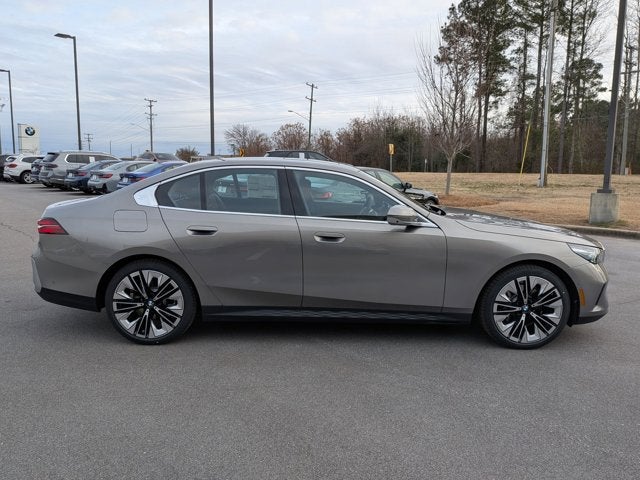 2026 BMW 5 Series 530i