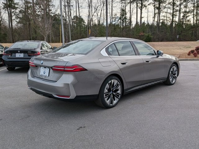 2026 BMW 5 Series 530i