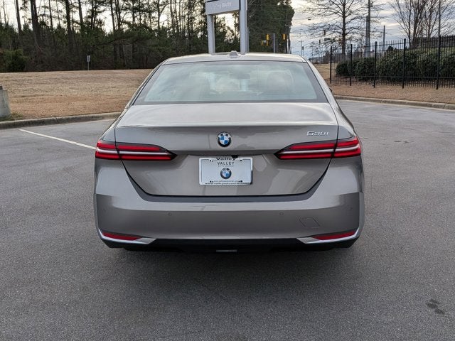 2026 BMW 5 Series 530i