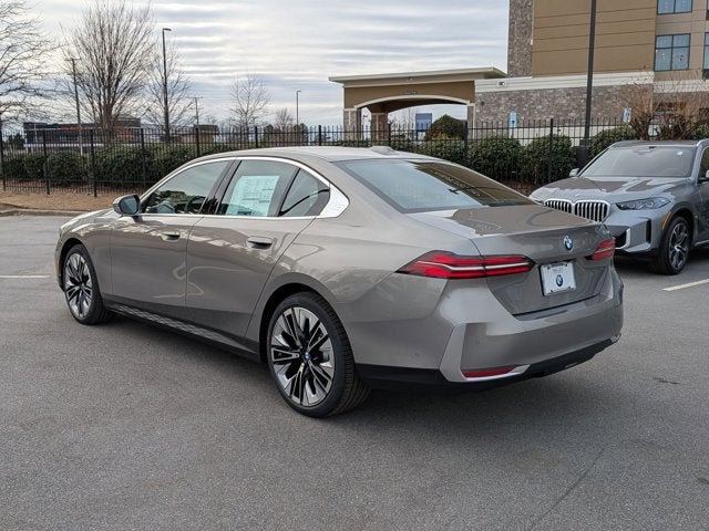 2026 BMW 5 Series 530i