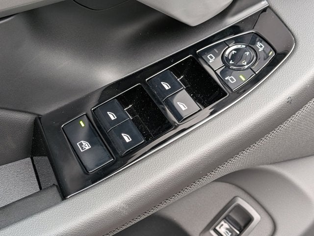 2026 BMW 5 Series 530i