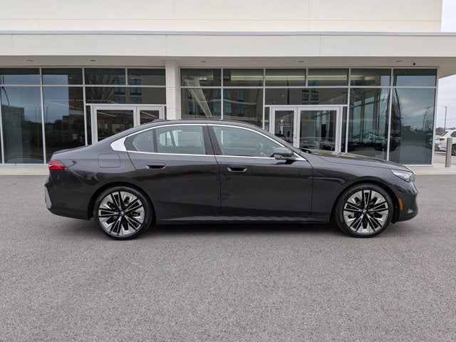 2026 BMW 5 Series 530i