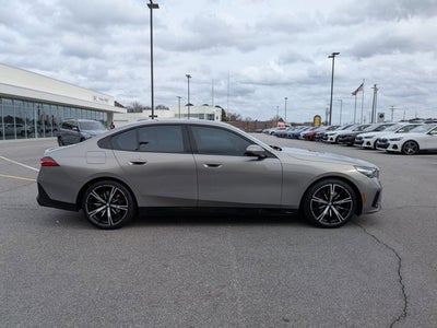 2024 BMW 5 Series 530i