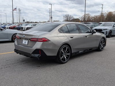 2024 BMW 5 Series 530i