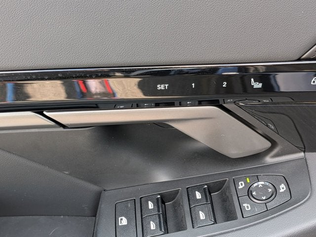 2025 BMW 5 Series 530i