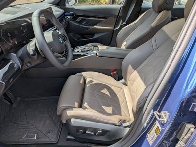 2025 BMW 5 Series 530i