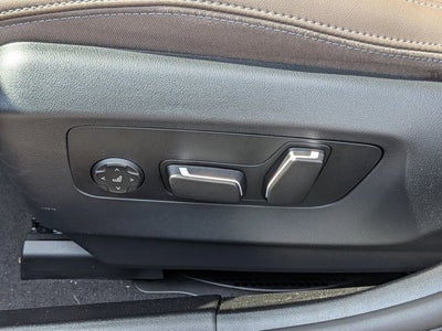 2025 BMW 5 Series 530i