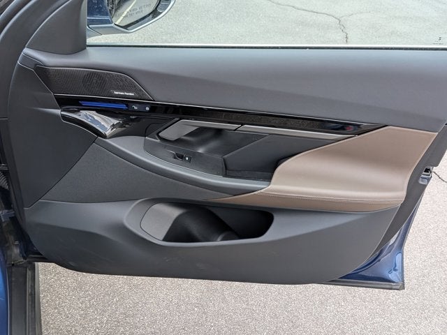 2025 BMW 5 Series 530i