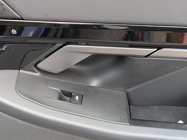 2025 BMW 5 Series 530i