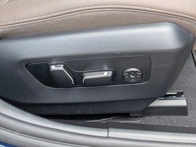 2025 BMW 5 Series 530i