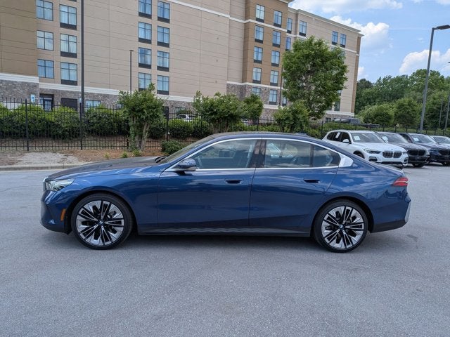 2025 BMW 5 Series 530i