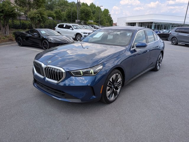 2025 BMW 5 Series 530i