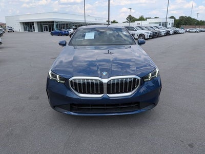 2025 BMW 5 Series 530i