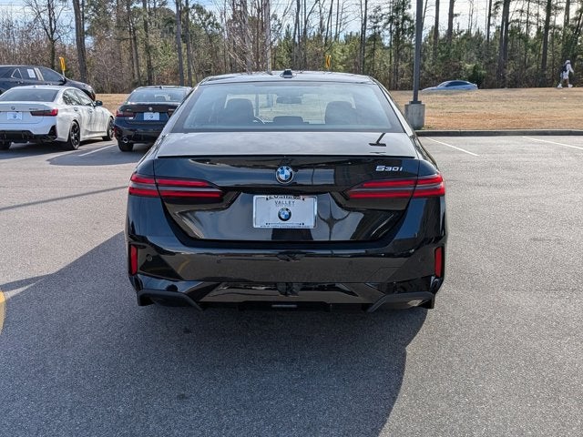 2026 BMW 5 Series 530i