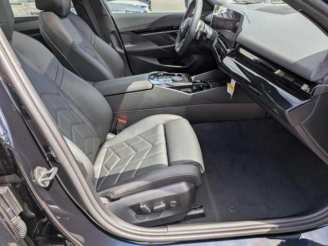 2026 BMW 5 Series 530i