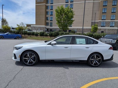 2026 BMW 5 Series 530i