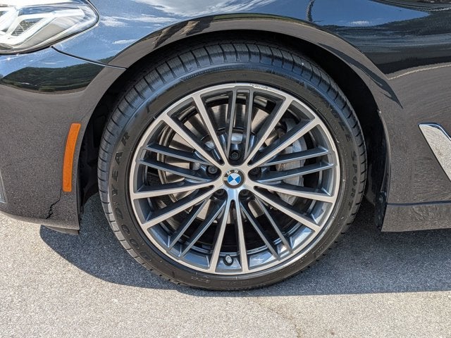 2022 BMW 5 Series 530i