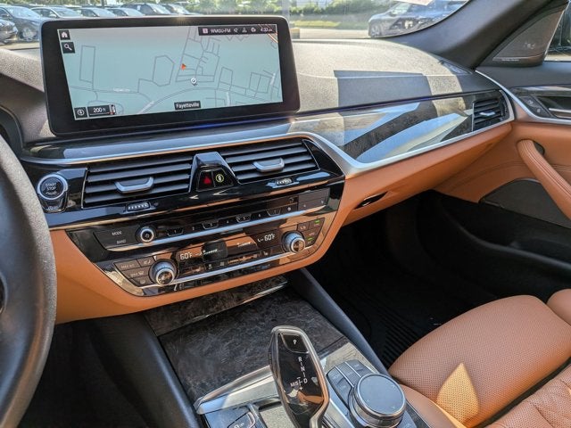 2022 BMW 5 Series 530i