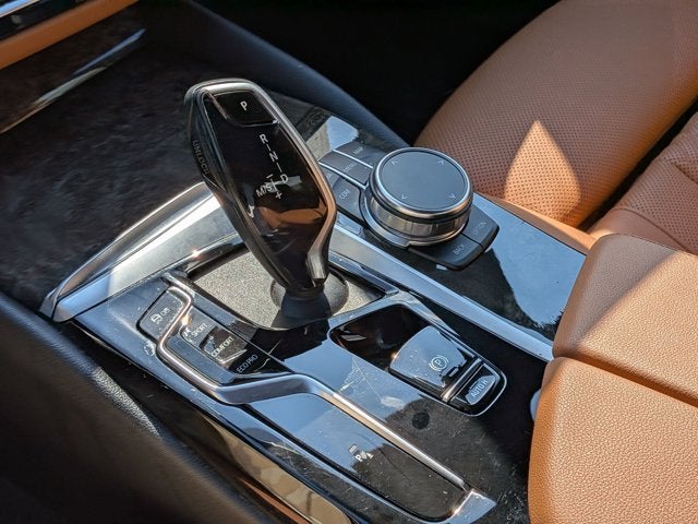 2022 BMW 5 Series 530i