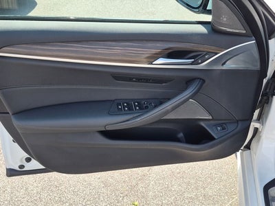 2022 BMW 5 Series 530i