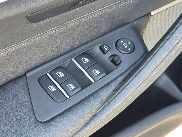 2022 BMW 5 Series 530i
