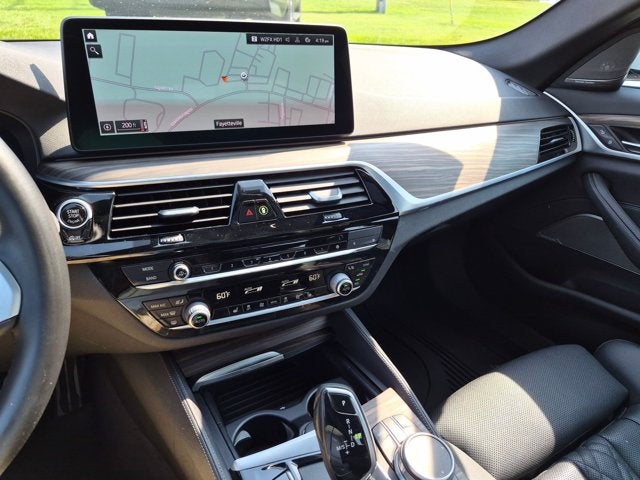 2022 BMW 5 Series 530i