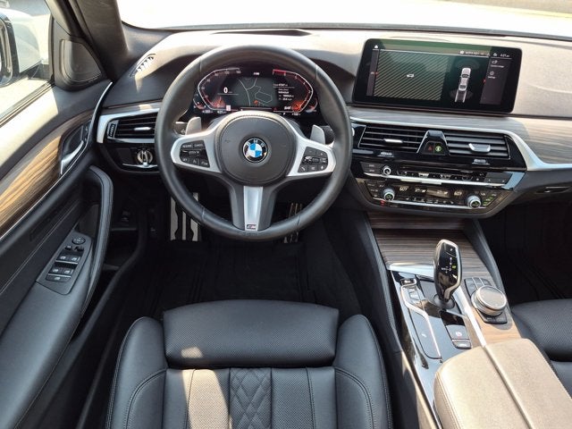 2022 BMW 5 Series 530i