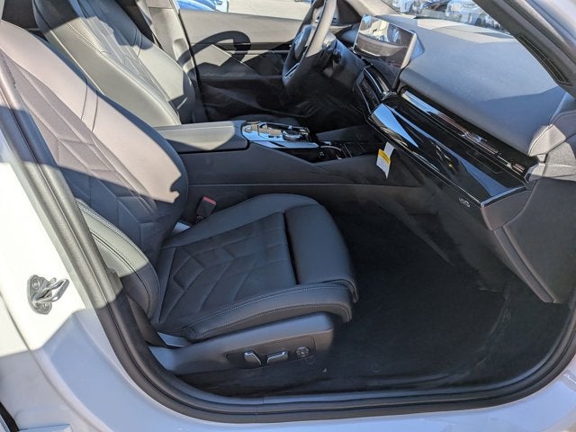 2026 BMW 5 Series 530i xDrive