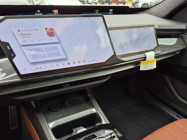 2027 BMW 7 Series 740i
