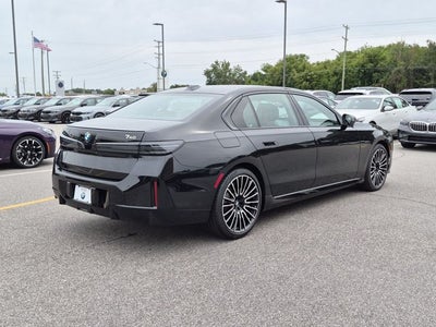 2027 BMW 7 Series 740i