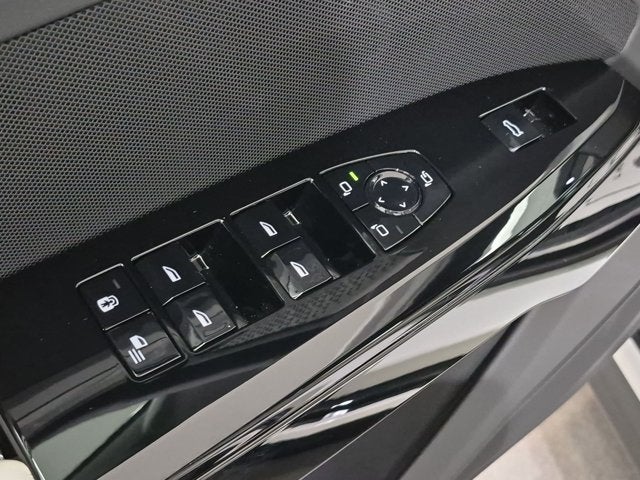 2027 BMW 7 Series 740i
