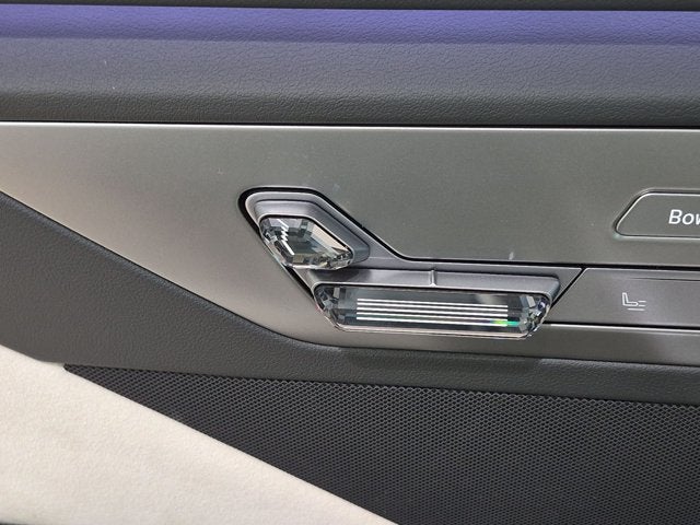 2027 BMW 7 Series 740i