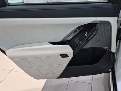 2027 BMW 7 Series 740i