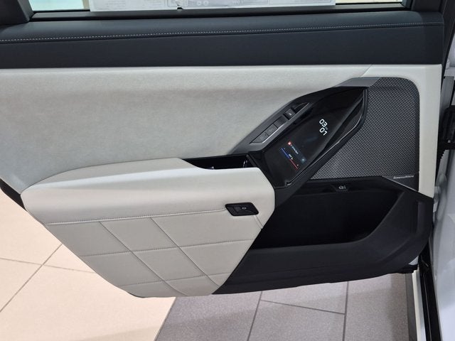 2027 BMW 7 Series 740i
