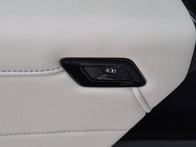 2027 BMW 7 Series 740i