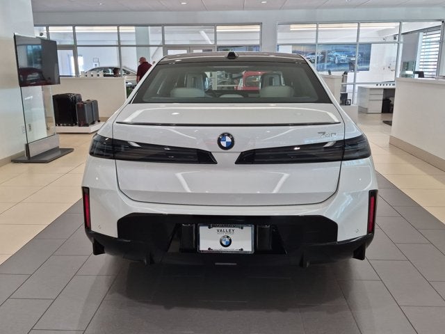 2027 BMW 7 Series 740i