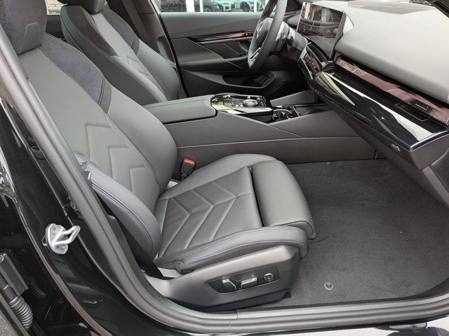 2026 BMW 5 Series 540i xDrive