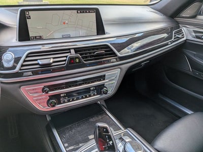 2022 BMW 7 Series 750i xDrive