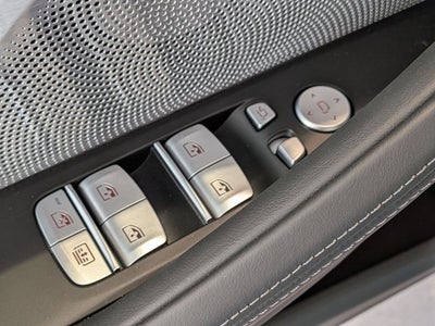 2026 BMW 8 Series M850i