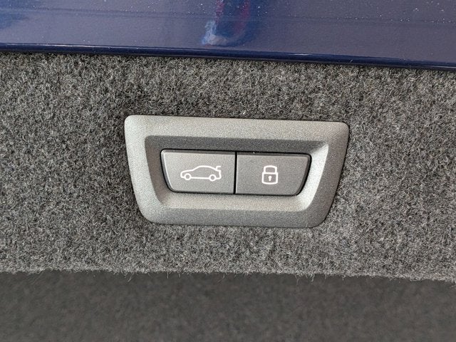 2026 BMW 8 Series M850i