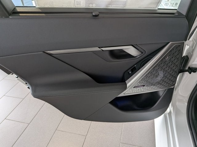 2027 BMW M5 Base