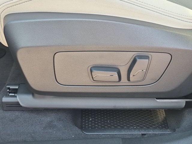 2027 BMW X1 xDrive28i