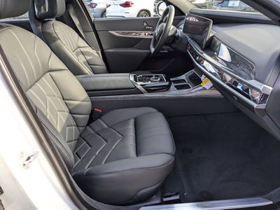 2025 BMW i7 eDrive50