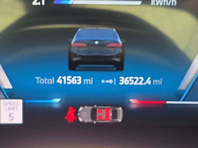 2024 BMW i5 M60