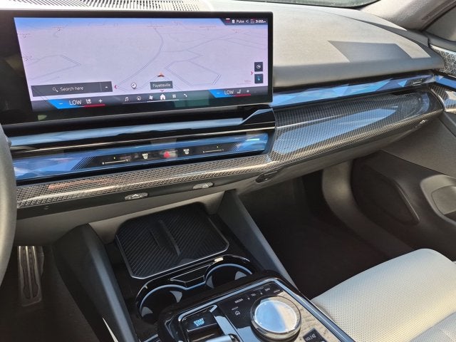 2024 BMW i5 M60