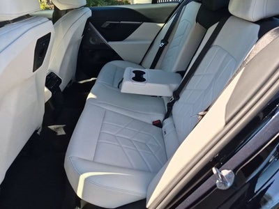 2024 BMW i5 M60