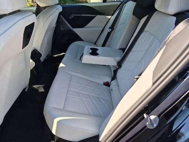 2024 BMW i5 M60